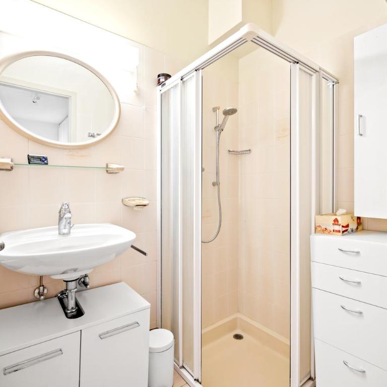 Taverney - Spacieux appartement lumineux aux portes de Genève - Appartement 2 Chambres - 12