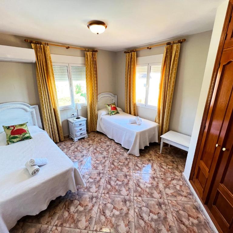 0619 Noguera Alegria - Villa con piscina privada - 14