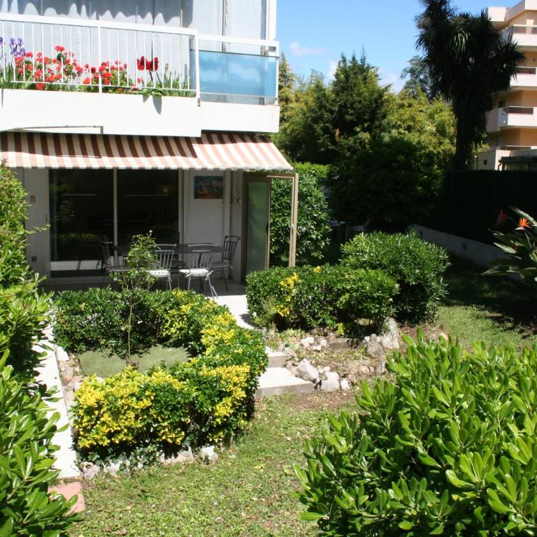 Rez de jardin en bord de mer - Apartamento - 5