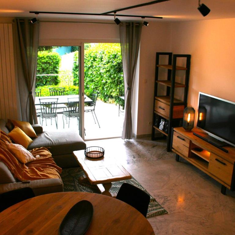 Rez de jardin en bord de mer - Apartamento - 21