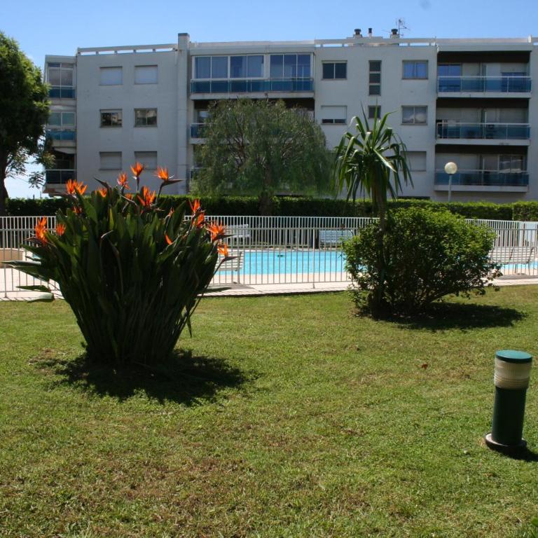 Rez de jardin en bord de mer - Apartamento - 38