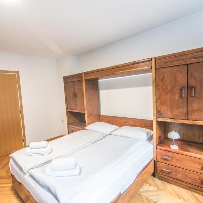 Kirsche Apartment - 85 sqm - Free parking - Two-Bedroom Apartment - 16