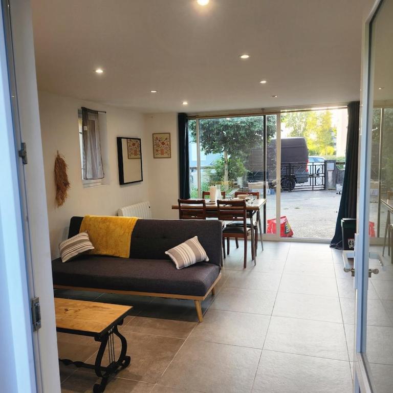 Duplex Near University, hippodrome, shopping center - Maison 1 Chambre - 15