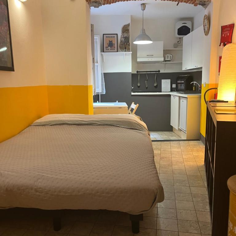 Rosa Homes THE YELLOW - Genoa Center, near the Metro, Aquarium - Apartamento de 1 dormitorio - 15