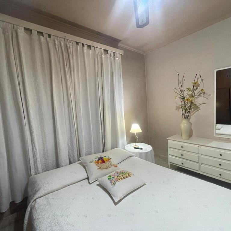 Casa con Quincho, parrilla y una gran capacidad - Two-Bedroom House - 14