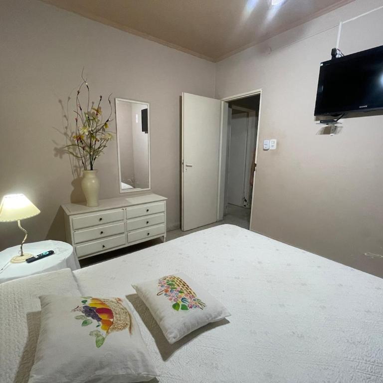 Casa con Quincho, parrilla y una gran capacidad - Two-Bedroom House - 18