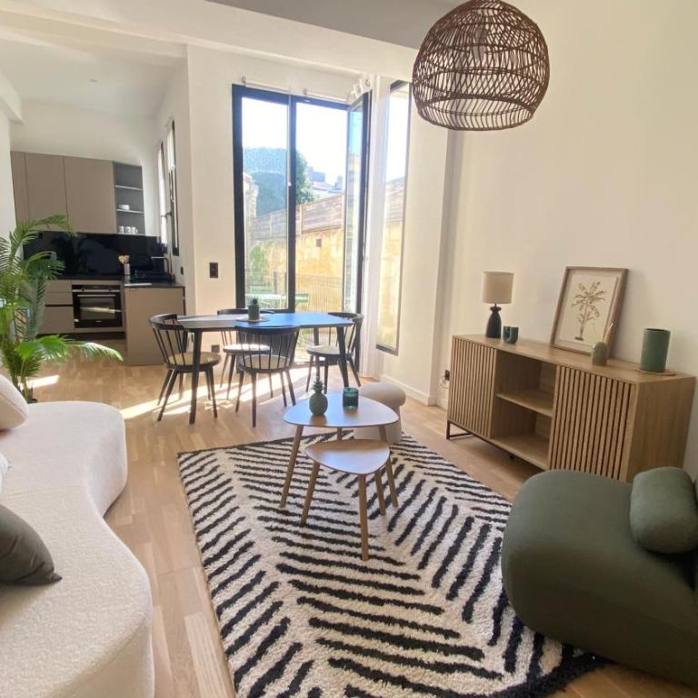 Duplex de charme au cœur du Triangle dOr - Appartement 2 Chambres Deluxe - 14
