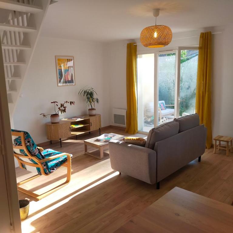 Maison de vacances au calme - Three-Bedroom House - 1