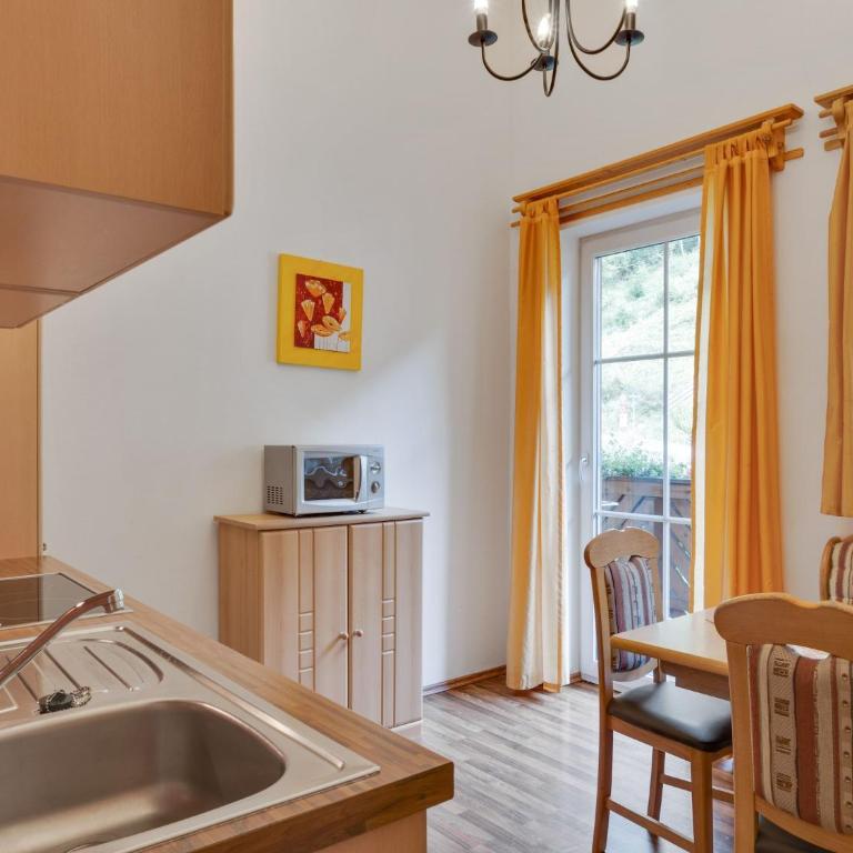 Apartment Grossarl near Ski Slopes - Apartment mit 2 Schlafzimmern - 4