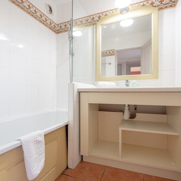 Résidence Pierre & Vacances Les Rives de Cannes Mandelieu - Appartement 1 Chambre avec Terrasse ou Balcon (5 Personnes) - 4