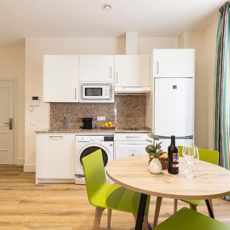 Apartamentos Blume Conde Aranda - One-Bedroom Standard Apartment - 5