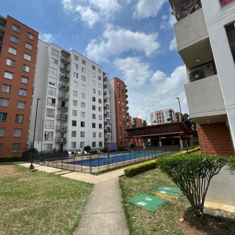 Apartamento en Cali - Apartamento de 2 dormitorios - 3