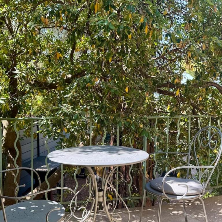 Petite maison en annexe indépendante au calme sur les hauteurs de Toulon - Haus mit 2 Schlafzimmern - 23