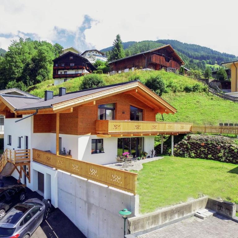 Chalet in Piesendorf near Ski Slopes - Chalet mit 3 Schlafzimmern - 1