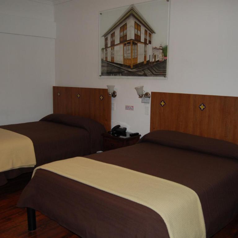 Hotel El Molino Alausí - Deluxe Double Room (2 Adults + 1 Child) - 2
