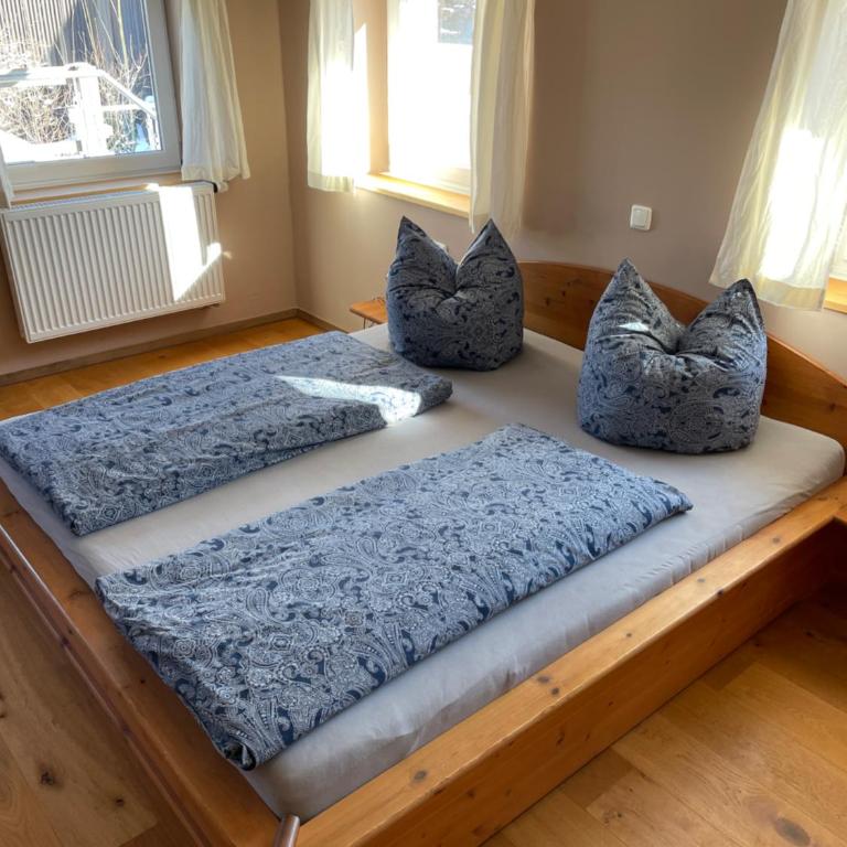 Haus mit Garten und Kamin - Apartment mit 2 Schlafzimmern mit Balkon und Terrasse - 2