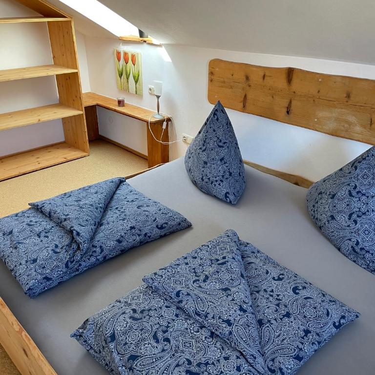 Haus mit Garten und Kamin - Apartment mit 1 Schlafzimmer - 2