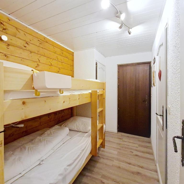 Corina CN11 QUIET & MOUNTAIN 4 Pers - Estudio - 7
