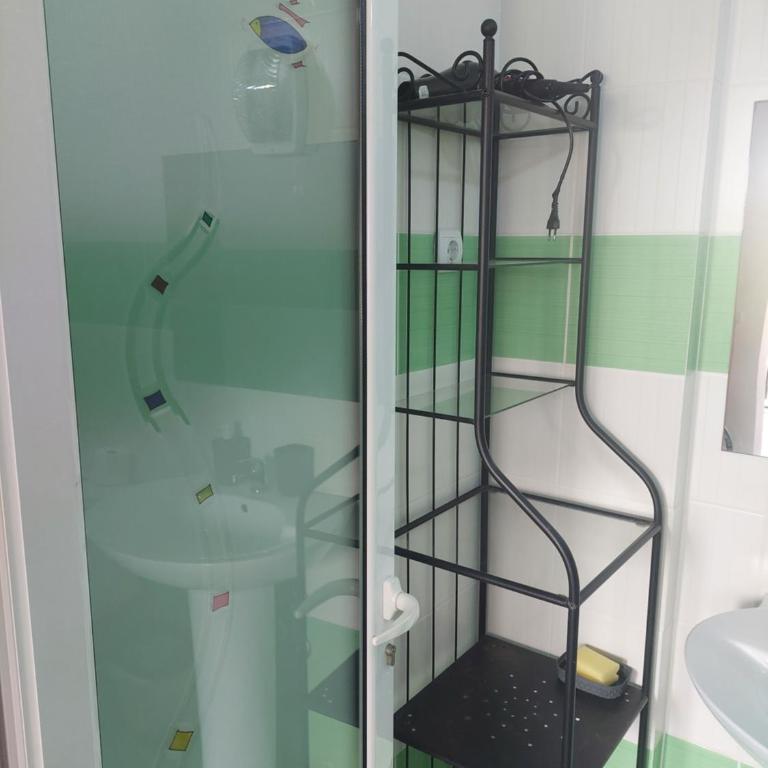 Accommodation Royal Azur - Budget Triple Room - 8