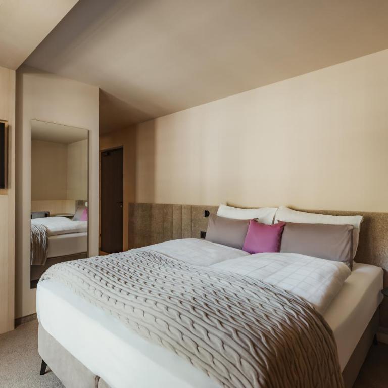 Hotel COSMEA - Your Dolomites & Honeymoon experience - Camera Matrimoniale con Balcone - 1