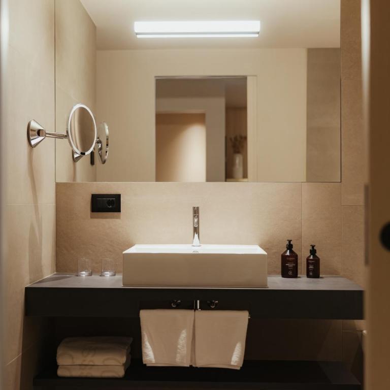 Hotel COSMEA - Your Dolomites & Honeymoon experience - Camera Matrimoniale con Balcone - 6