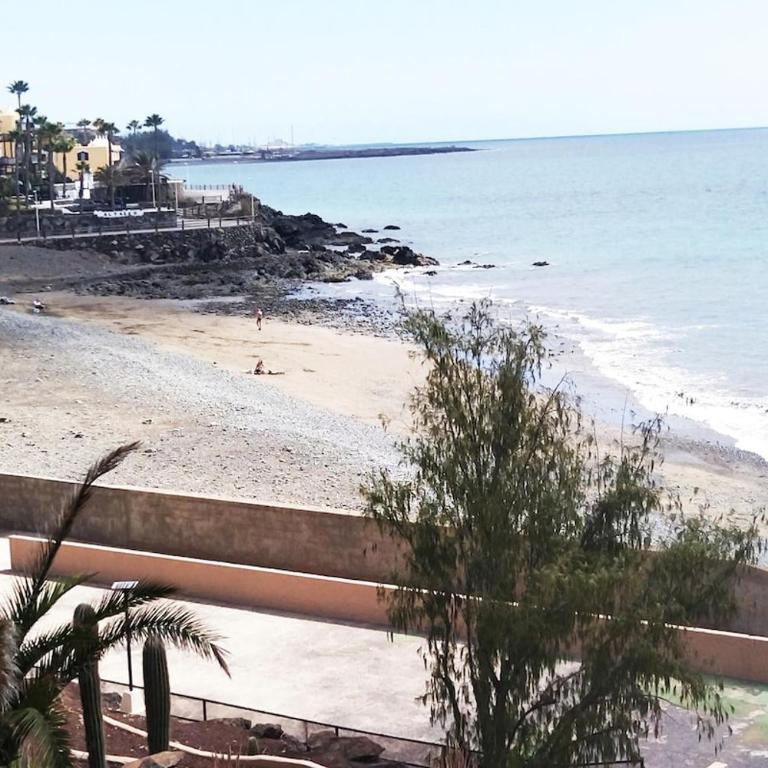 Seaside accommodation in Playa del Aguila - Two-Bedroom Apartment - 4