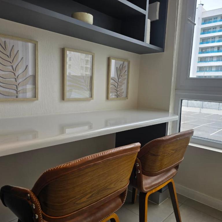 HOM I Studio Piscina Parking Serena Cowork Mar - Apartment - 29