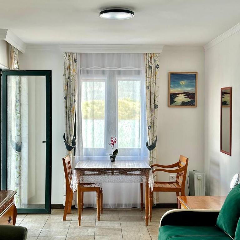 Apart-hotel Villa Lav with Private Beach - Apartment with Sea View - 4