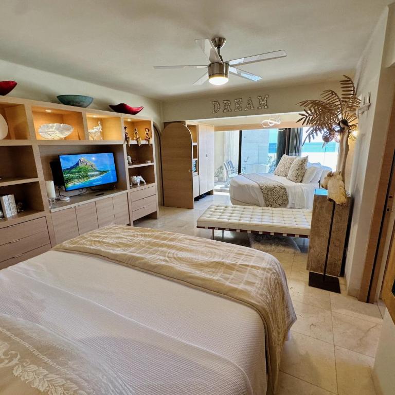 Unit 135 - Beachfront Heaven Ocean Front at Terrasol - Apartamento - 8
