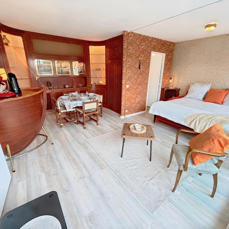 Le Vintage Marin - Studio à 2 minutes à pied de la Plage et du Casino - Monolocale con Balcone - 12