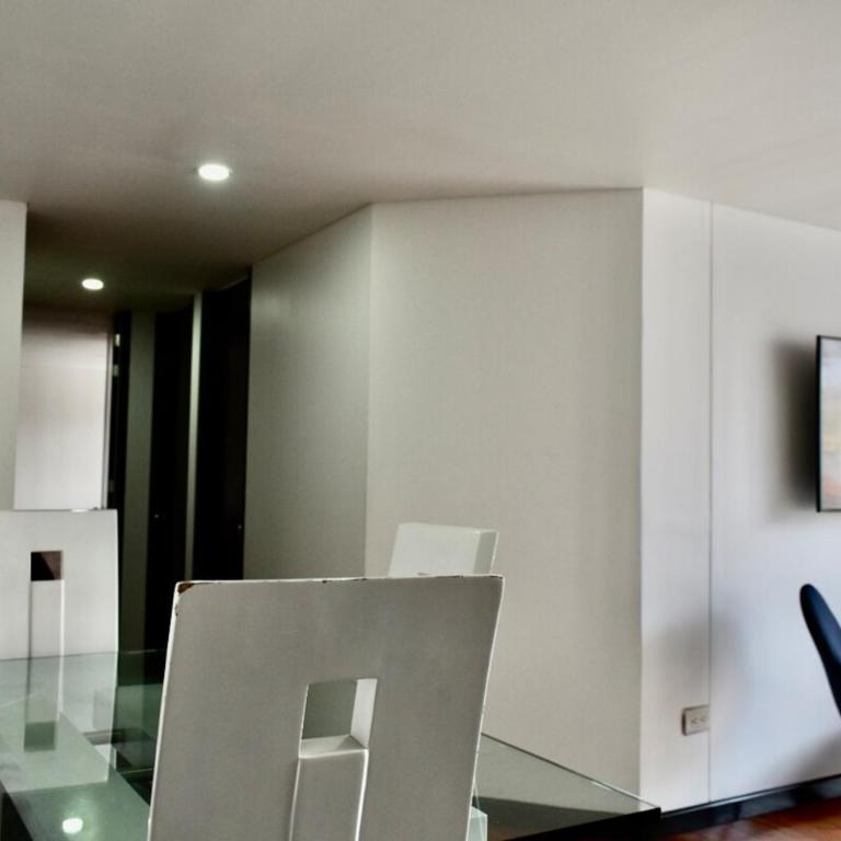 Cozy Bogota apartment 15 min from Airport - Apartamento de 3 dormitorios - 4