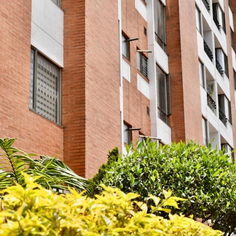 Cozy Bogota apartment 15 min from Airport - Apartamento de 3 dormitorios - 1