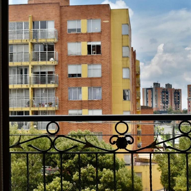 Cozy Bogota apartment 15 min from Airport - Apartamento de 3 dormitorios - 17