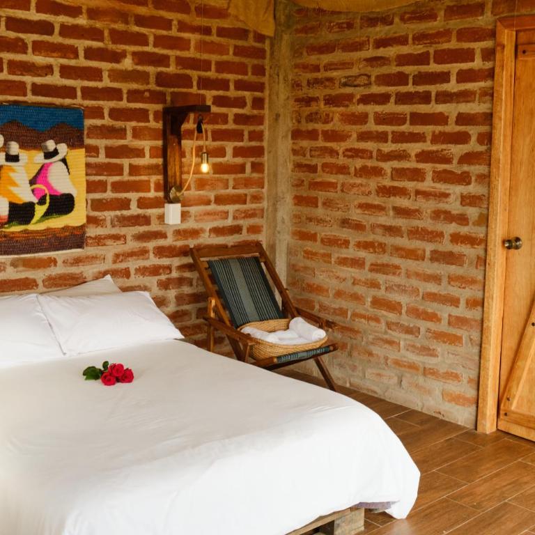 Rancho La Suiza - One-Bedroom Chalet - 19