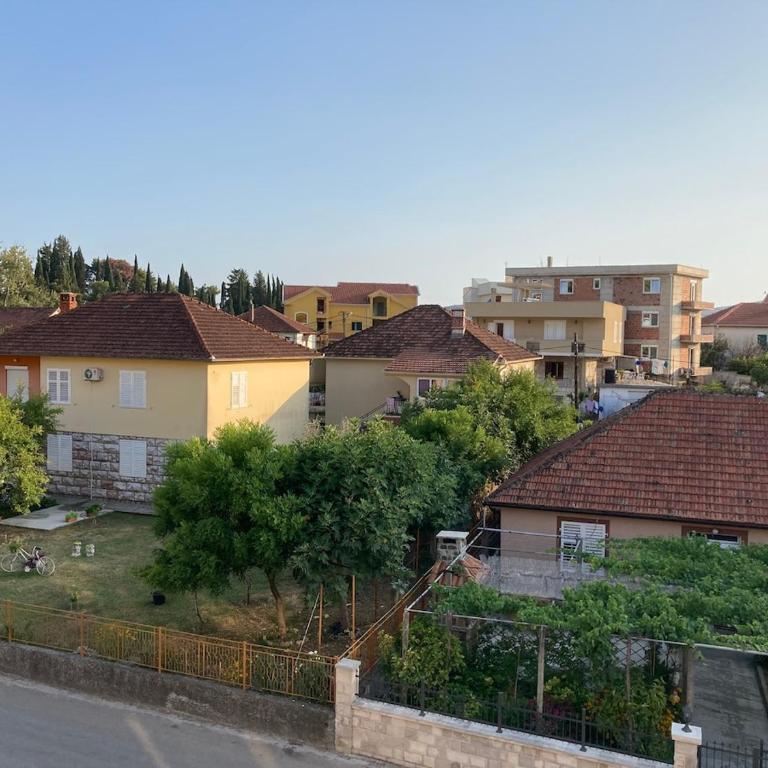 Humble apartment - Apartman sa 2 Spavaće Sobe - 20