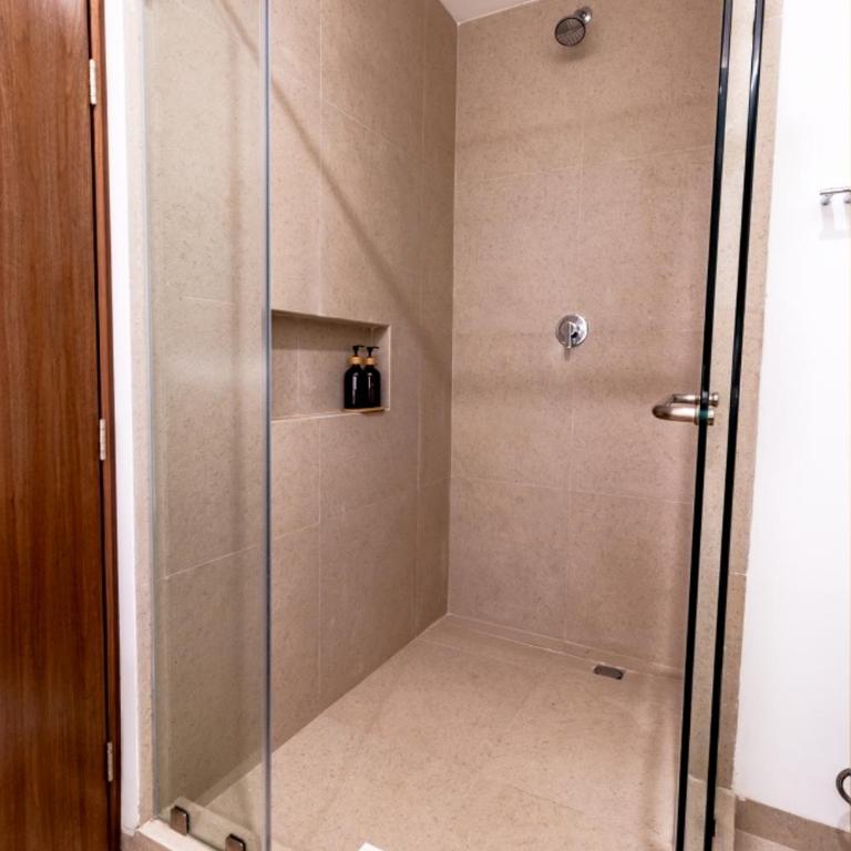 Departamento en zona exclusiva a minutos de la playa y de la 5ta Av - Apartamento de 2 dormitorios - 3