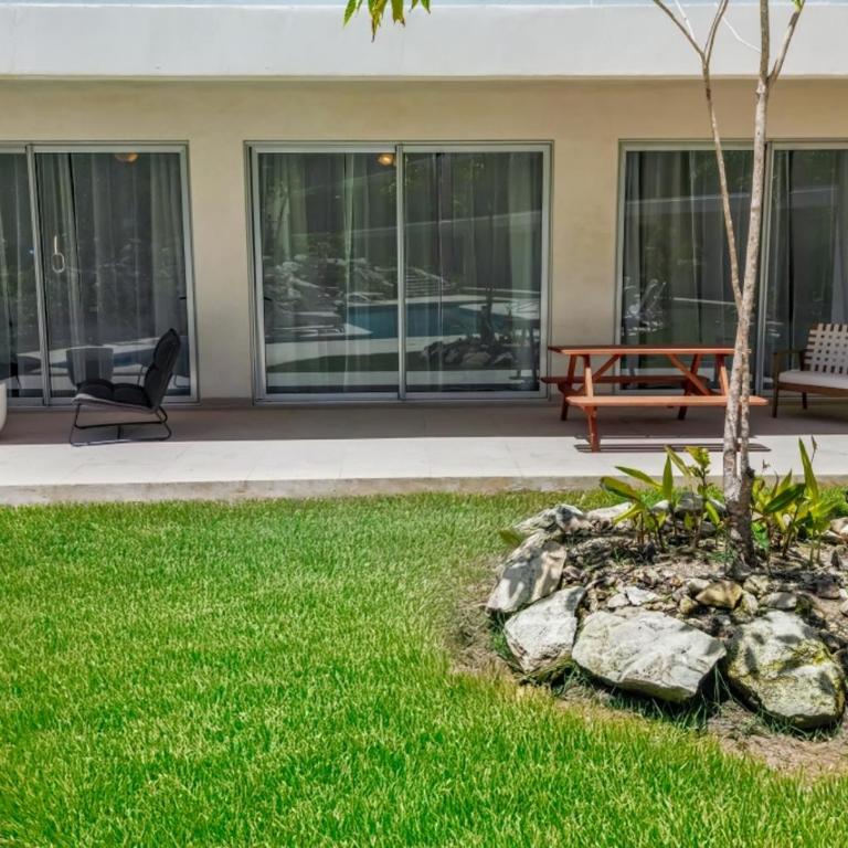 Departamento en zona exclusiva a minutos de la playa y de la 5ta Av - Apartamento de 2 dormitorios - 10
