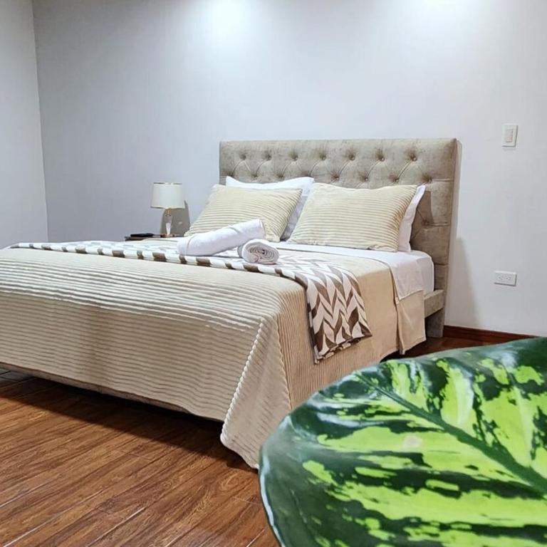 Amazing apartment, great location NEW - Three-Bedroom Apartment - 7