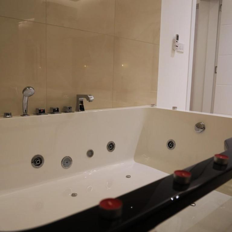 Point Apartman - One-Bedroom Apartment - 21