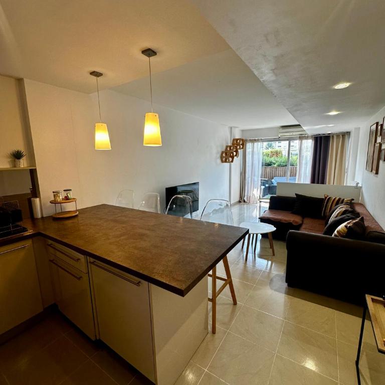 Grand Studio avec terrasse, piscine et parking privé - Monolocale - 2