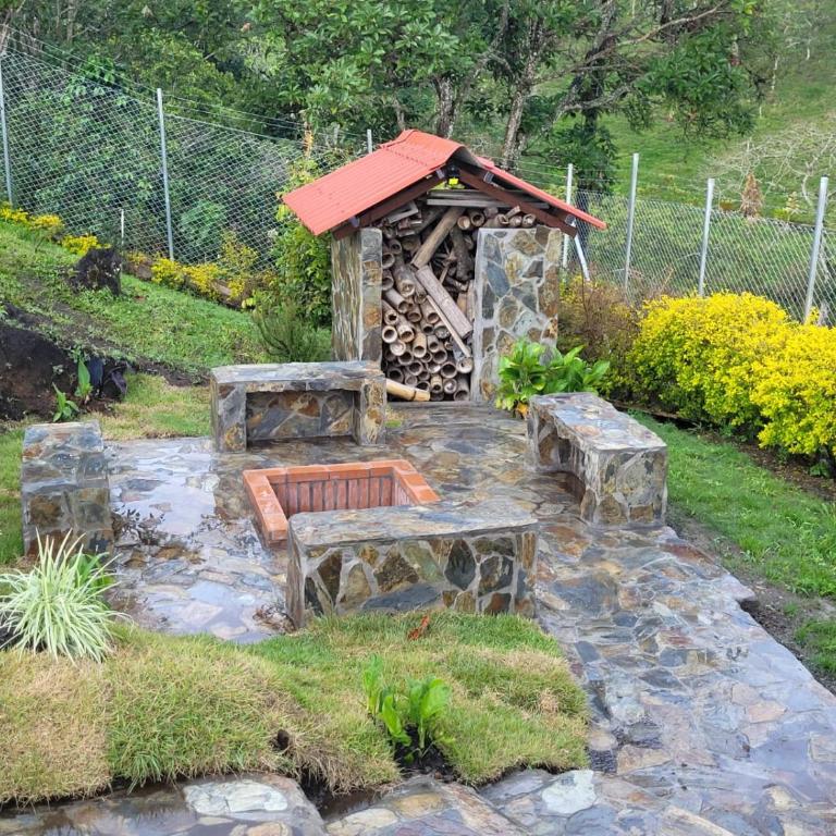 Alojamiento EL GITANO - Casa de 3 dormitorios - 76