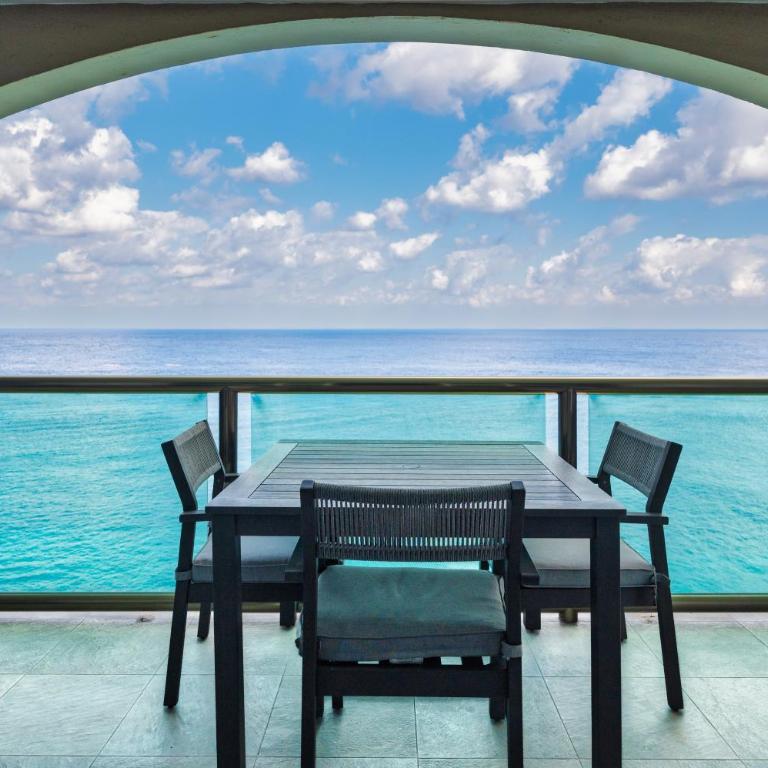 Oceanfront Luxury -4-King Suites Dive Pick Ups-Walk to Dining & Shops - Apartamento - 33