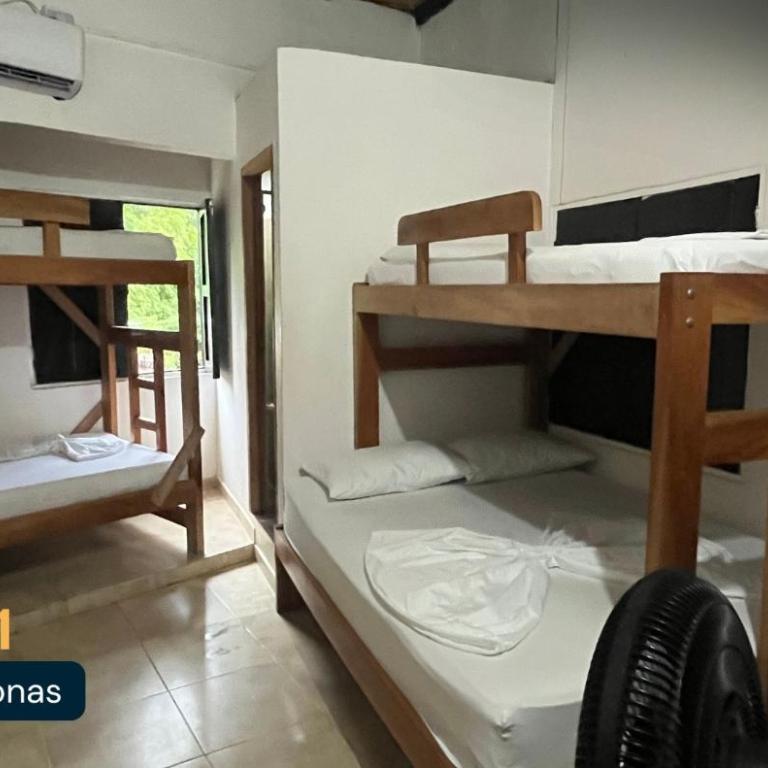 Hotel Casa Costa - Family Room with Private Bathroom - 7