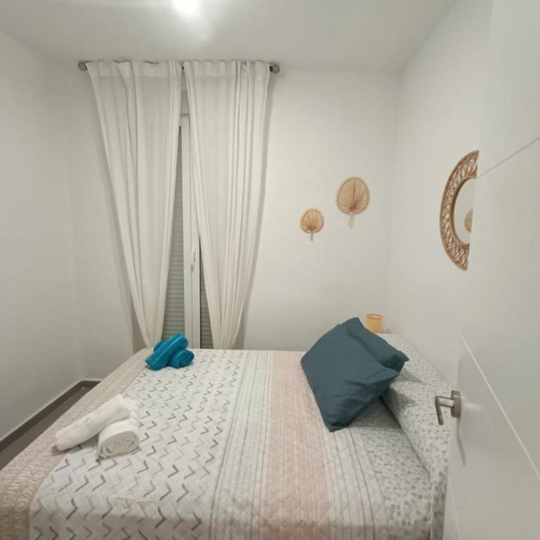 Habitaciones VIP en Vivienda Compartida, Muy Céntricas, Ruzafa Centro, Bonitas y Tranquilas - Double Room with Balcony - 2