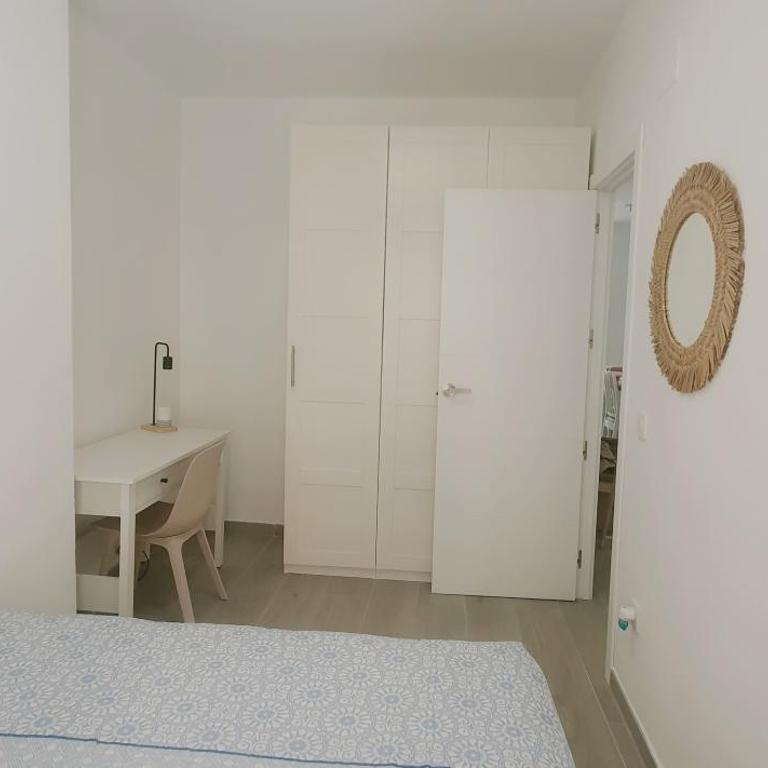 Habitaciones VIP en Vivienda Compartida, Muy Céntricas, Ruzafa Centro, Bonitas y Tranquilas - Double Room with Balcony - 14