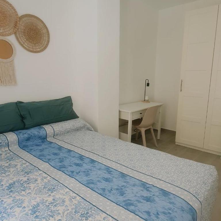 Habitaciones VIP en Vivienda Compartida, Muy Céntricas, Ruzafa Centro, Bonitas y Tranquilas - Double Room with Balcony - 13