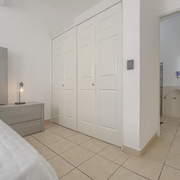 Casa Punta Arena 2BR home downtown LPZ blocks from beach - Two-Bedroom Apartment - 8