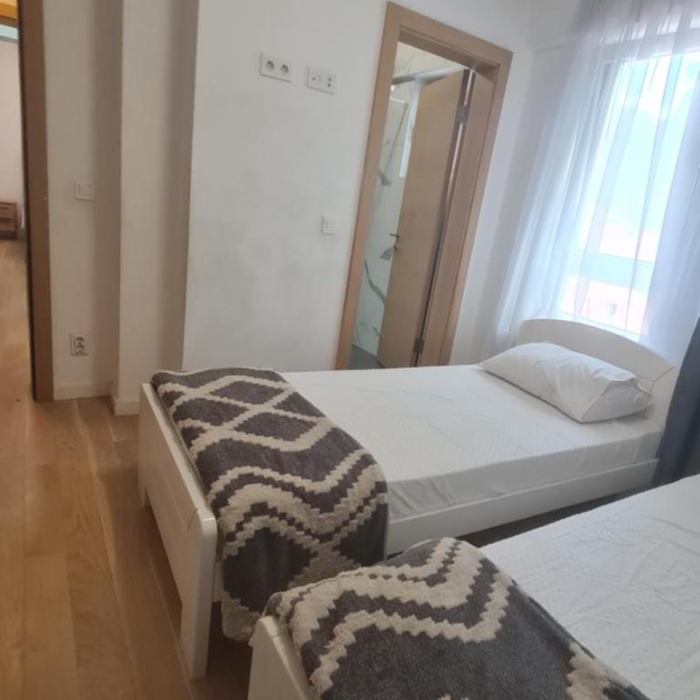 Ilidža Family Apartment - Apartman - 8