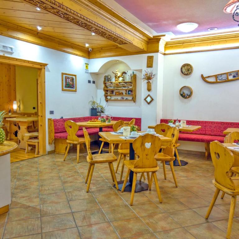 Garni Francescato - Chambre Double ou Lits Jumeaux avec Salle de Bains Privative - 2