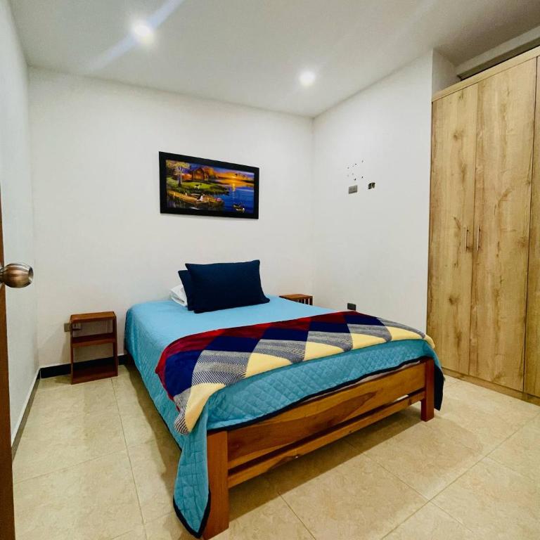Apartamento Privado en el Centro, Programación de Tours y Mas - Two-Bedroom Apartment with Balcony - 9